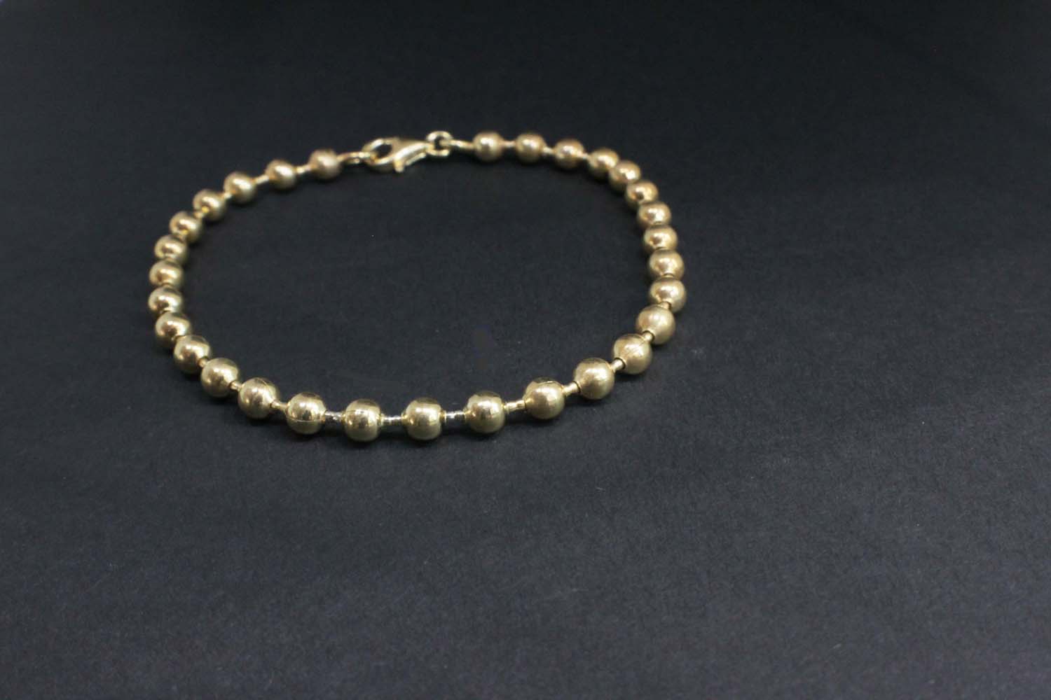 Silver bead bracelet with sphere 4mm gold version