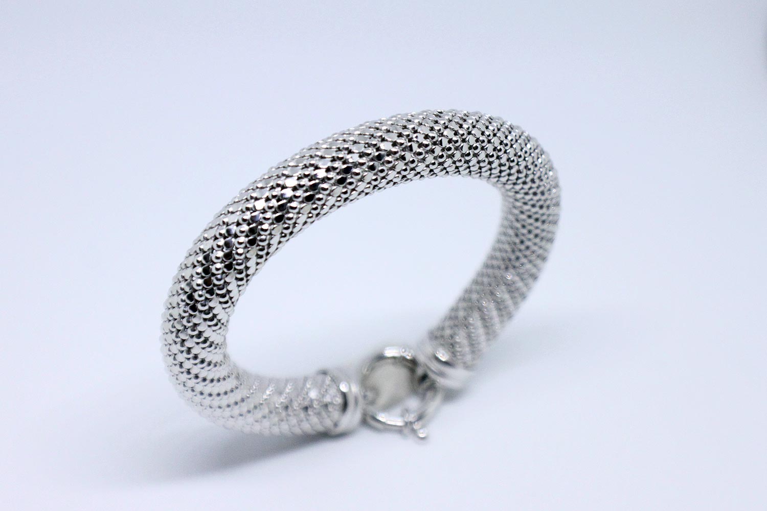 Silver bracelet soft stitch